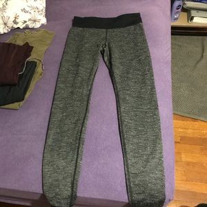 Under Armoyr Textured Leggings